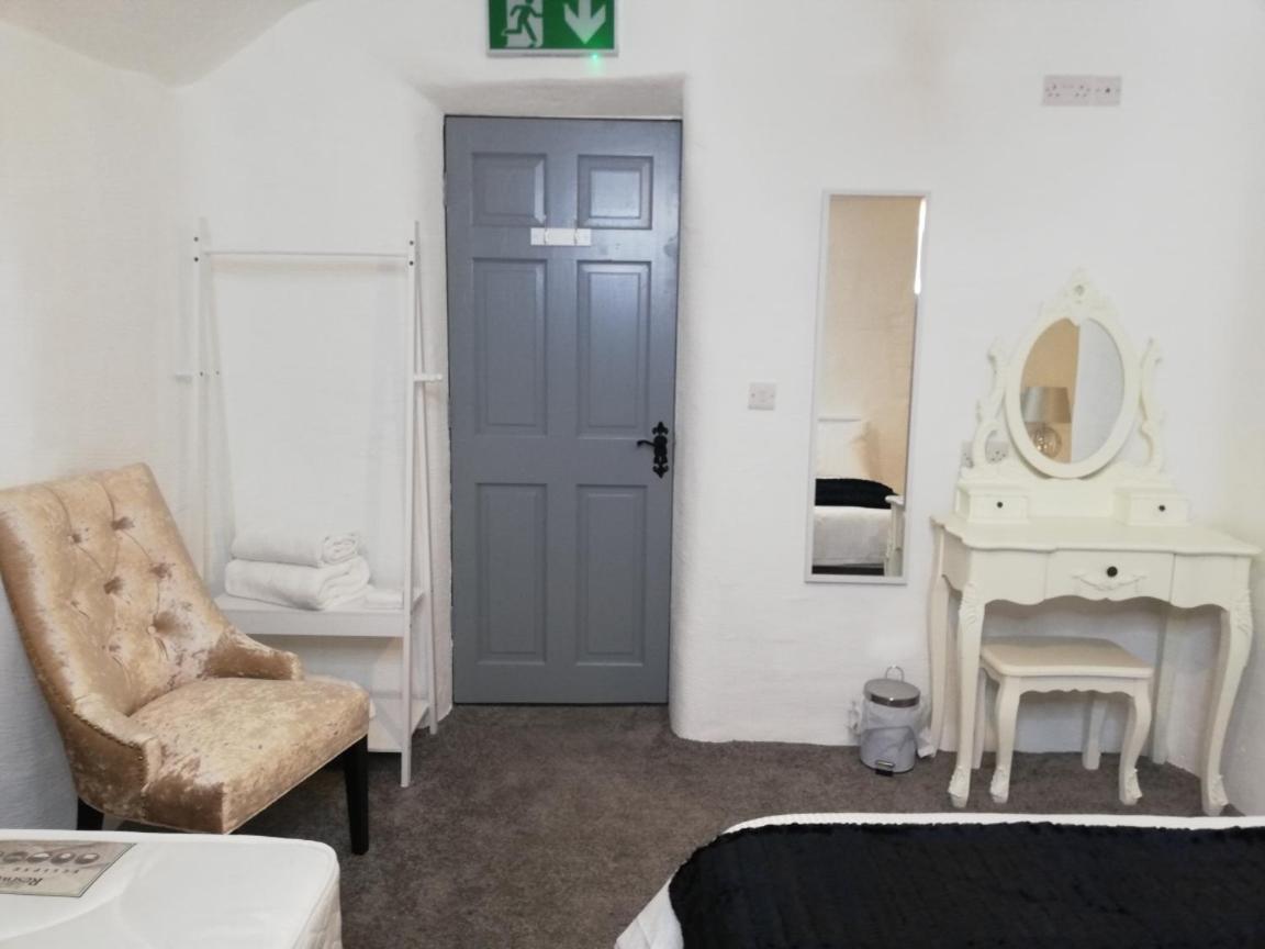 Ardhill House The Diamond, In The Heart Of Town , F94 C7x9 Maison d'hôtes 5*